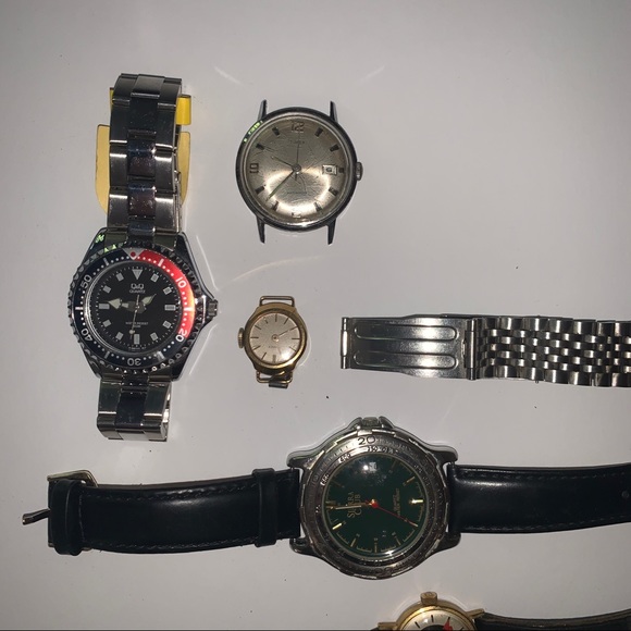 8 piece Watch Lot/Bundle - Picture 3 of 3